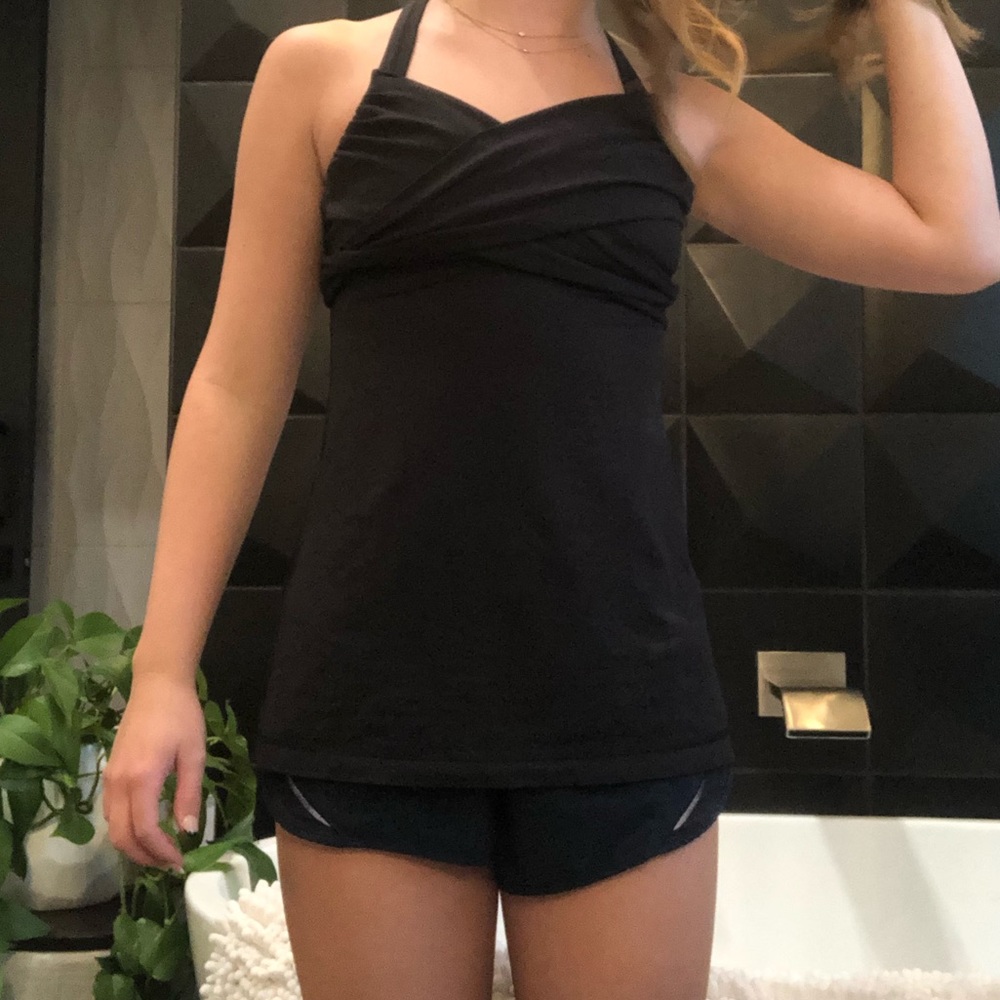 Lululemon top